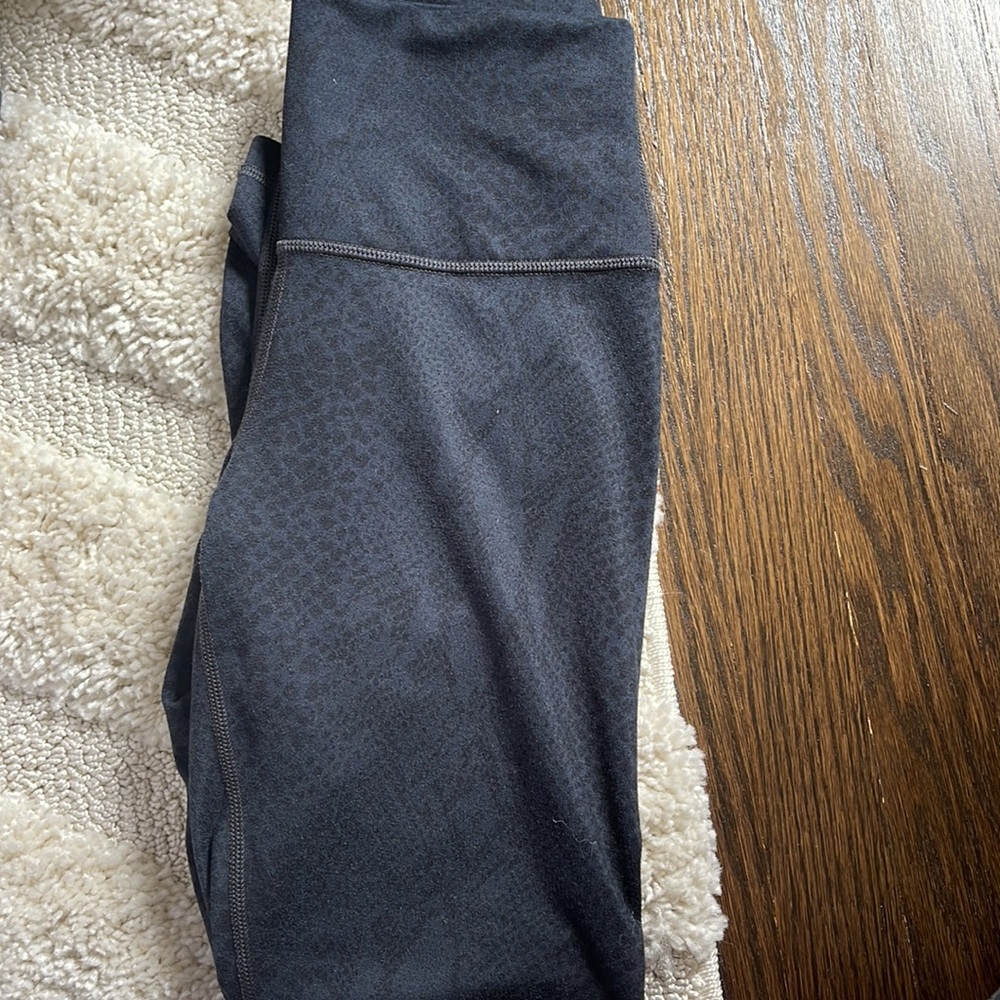 Lulu lemon snake skin print high waisted leggings